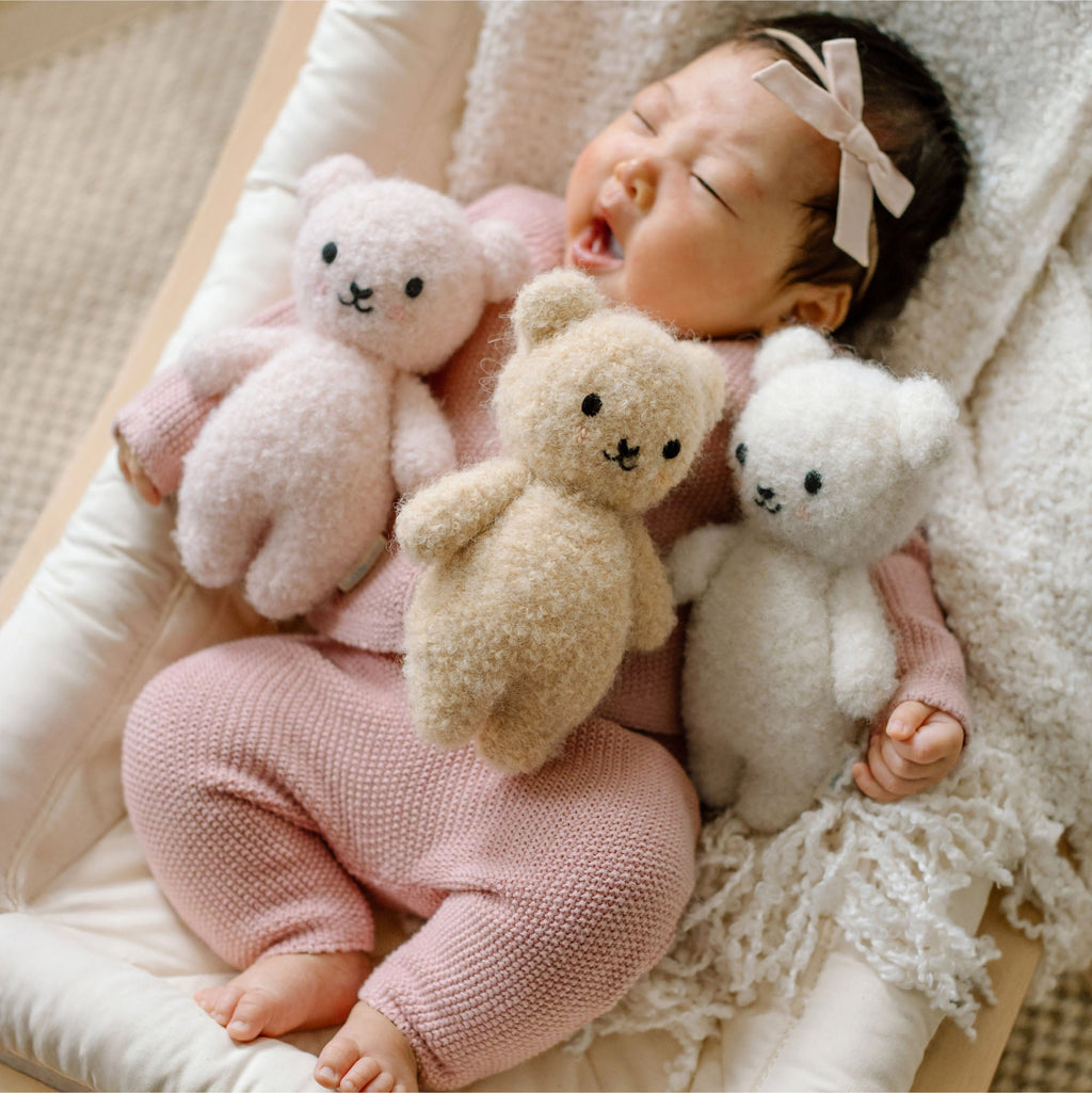 Baby bouclé bear (strawberry)